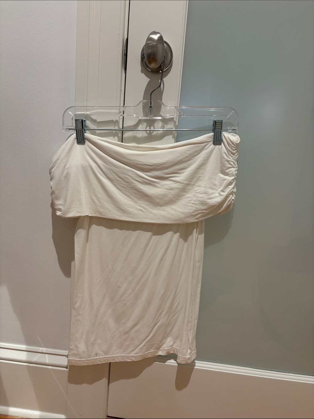 Edikted Cream Off-Shoulder Mini Top